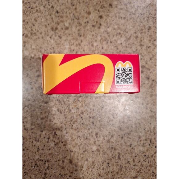 - CROCS Plastic Keychain Clip 2024 Exclusive McDonald's HAPPY MEAL TOYS#4 - Picture 2 of 5